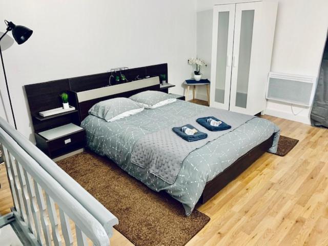Maison 2 - - 4 Pers - 300m Metro Vakantiehuis